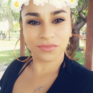 Meet your Posher, Valerie